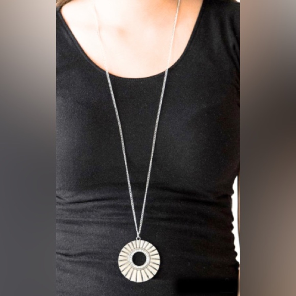 Necklace Silver ๐๐ฑ๐ฒ๐ฌ๐ต๐ ๐๐ฎ๐ท๐ฝ๐ฎ๐ป๐ฎ๐ญ ๐ฆ๐ฑ๐ฒ๐ฝ๐ฎ ๐๐ฎ๐ฌ๐ด๐ต๐ช๐ฌ๐ฎโข - Picture 4 of 6
